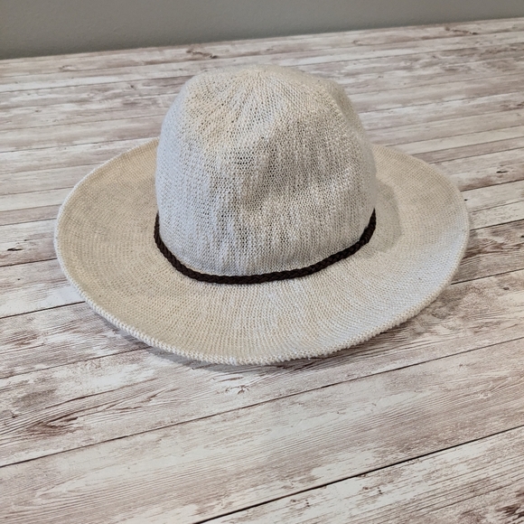 Urban Outfitters Staring at Stars Cotton Woven Floppy Soft Hat Natural - Picture 2 of 13
